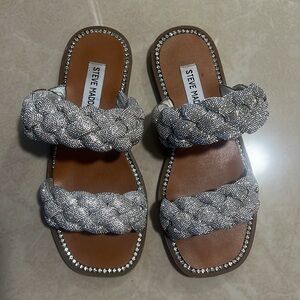 Steve Madden newbie silver sandals size 5.5